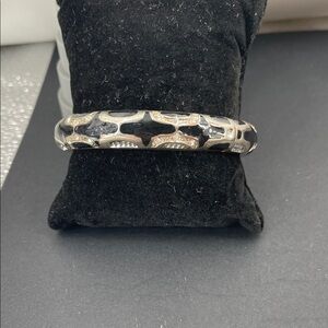 131.26-21 Chic Black Enameled and Pave Crystals Hinge Bracelet